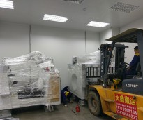 三坐標(biāo)，加工中心等精密設(shè)備---