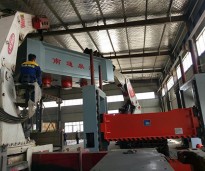 油壓機(jī)<div   id=